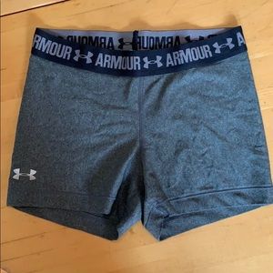 UNDER ARMOUR HeatGear Shorty Shorts